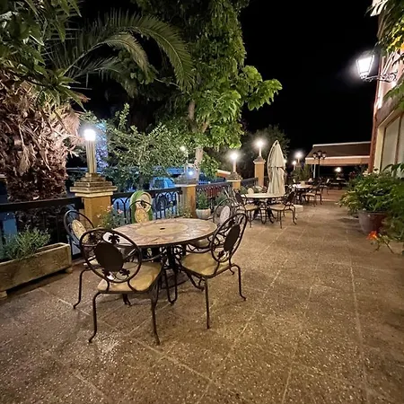 Rural Sierra De Segura Hotel 2*